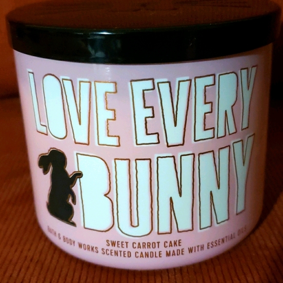🐇Bath & Bodyworks Sweet Carrot Cake 3-wick